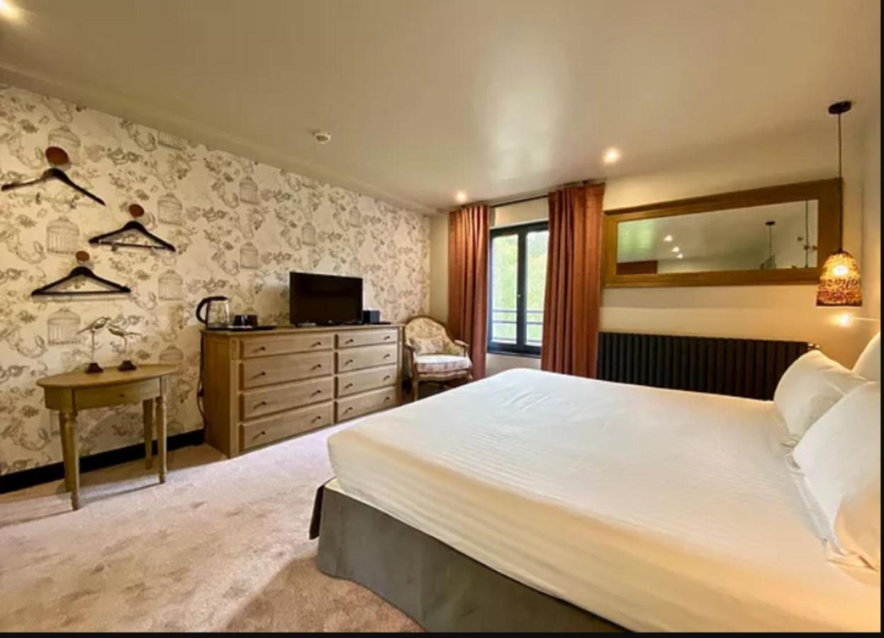 Le Moulin Fouret Hotell Saint-Aubin-le-Vertueux Eksteriør bilde