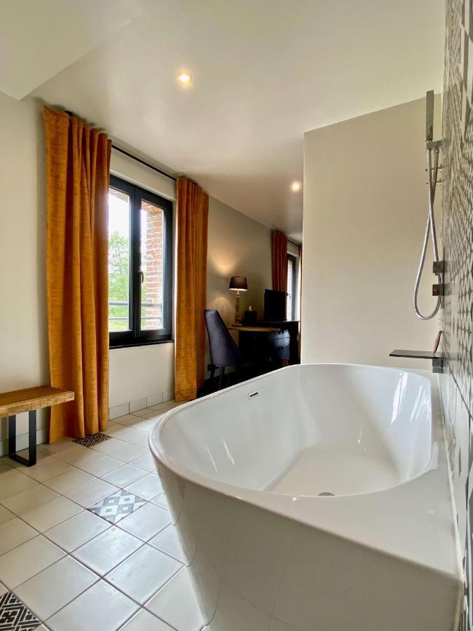 Le Moulin Fouret Hotell Saint-Aubin-le-Vertueux Eksteriør bilde